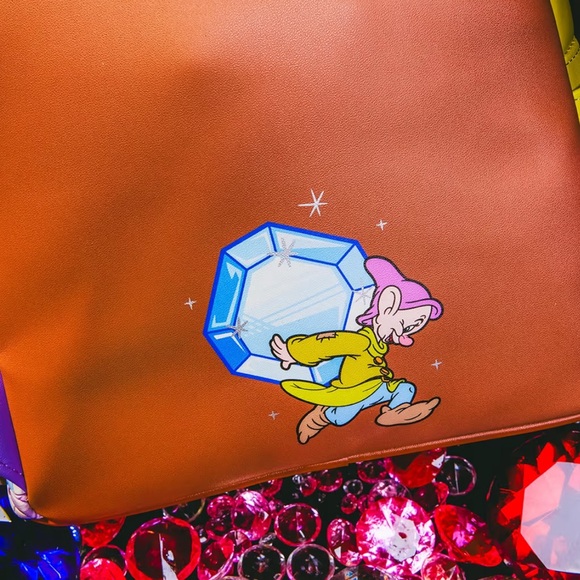 Loungefly Snow White: Diamond Dopey Mini-Backpack, Amazon Exclusive main image 4